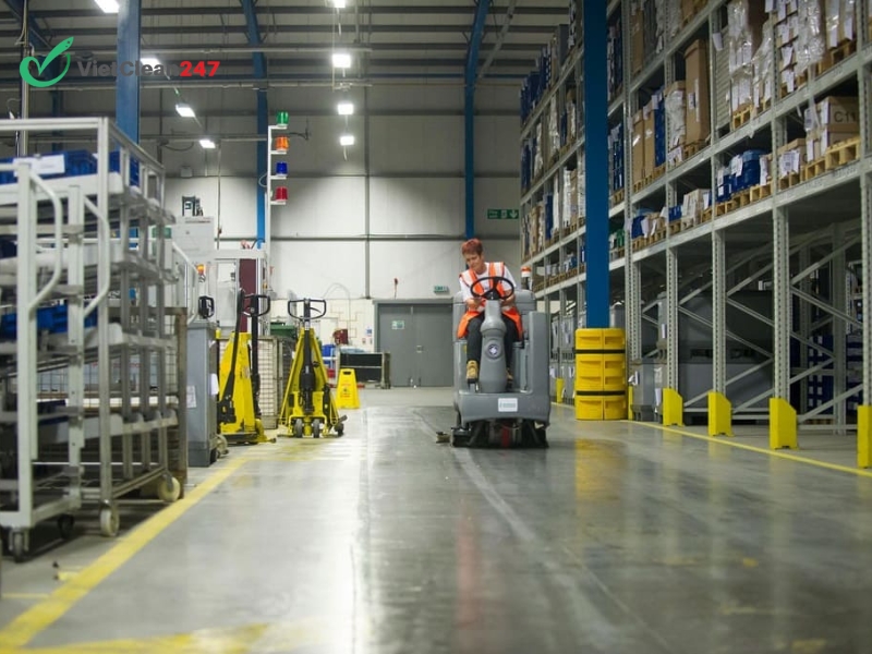 Dịch Vụ Vệ Sinh Nhà Xưởng Chuyên Nghiệp Của VietClean247 Bao Gồm Các Gói Sau